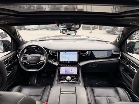 Used 2024 Jeep Grand Wagoneer L Series II w/ Quick Order Packagew 28T image 40