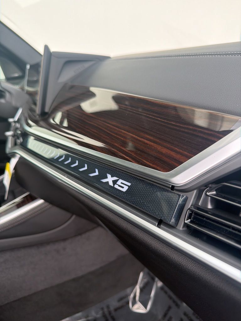 New 2026 BMW X5 xDrive50e AWD/4WD image 26