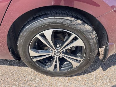Certified 2022 Nissan Sentra SV FWD image 17