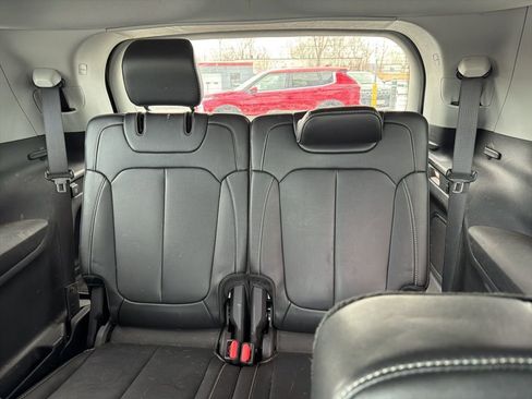 Used 2021 Jeep Grand Cherokee L Limited AWD/4WD image 15
