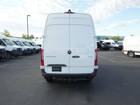 Used 2024 Mercedes-Benz Sprinter 144 Cargo image 7