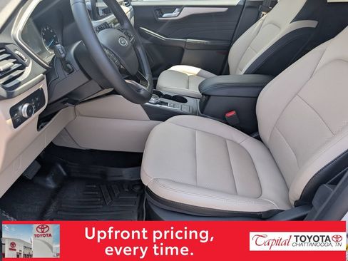 Used 2022 Ford Escape SEL FWD image 9