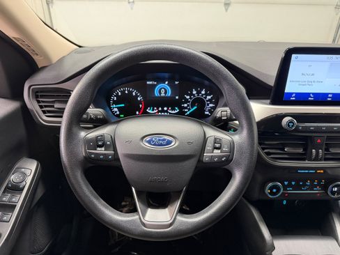 Certified 2020 Ford Escape SE AWD/4WD image 16