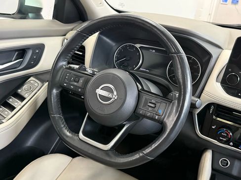 Used 2022 Nissan Rogue SL w/ SL Premium Package FWD image 11