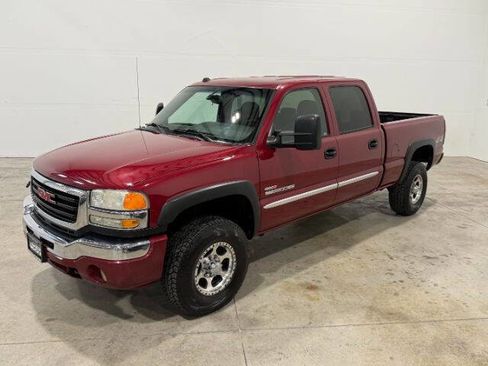 Used 2005 GMC Sierra 2500 SLE w/ Heavy-Duty Power Package image 2