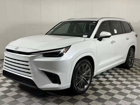 New 2026 Lexus TX 350 AWD image 2