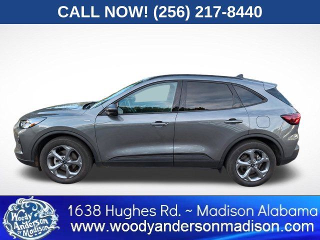 Used 2025 Ford Escape ST-Line FWD image 3