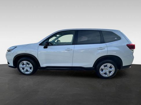 Used 2022 Subaru Forester image 3