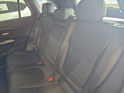 New 2026 Mercedes-Benz GLC 300 image 15