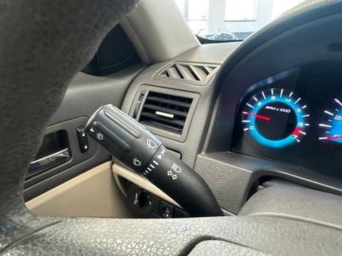Used 2012 Ford Fusion SE FWD image 34