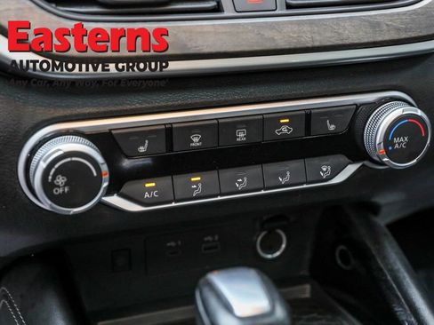 Used 2024 Nissan Altima 2.5 SV w/ SV Premium Package image 20