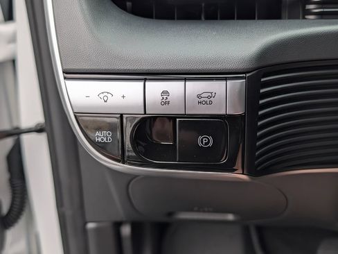 Certified 2024 Hyundai Ioniq 5 SEL RWD image 31