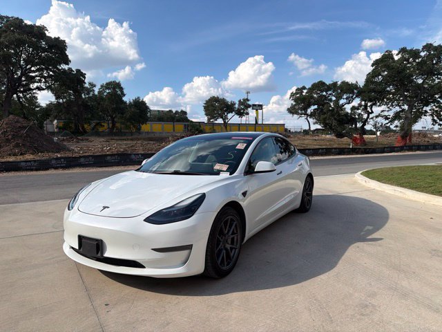 Used 2021 Tesla Model 3 Standard Range Plus RWD image 2