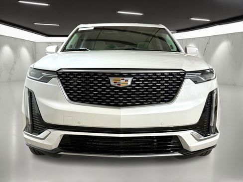 Used 2021 Cadillac XT6 Premium Luxury image 6