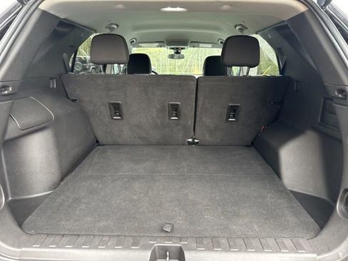 Used 2022 Chevrolet Equinox LT image 9