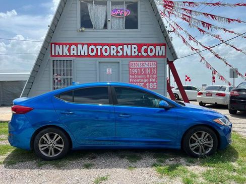 Used 2018 Hyundai Elantra SEL FWD image 9