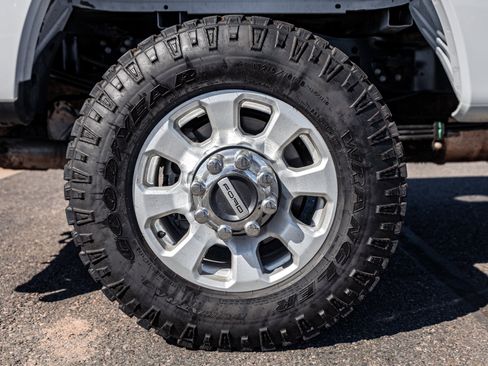 Used 2024 Ford F350 XLT w/ FX4 Off-Road Package image 8