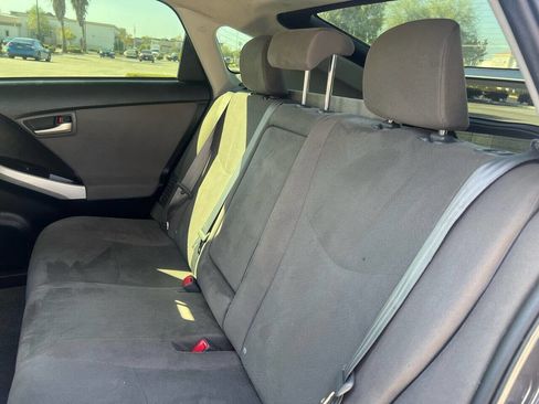 Used 2015 Toyota Prius Two FWD image 18