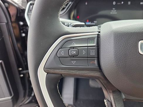 New 2026 Jeep Grand Cherokee Limited w/ Luxury Tech Group II image 29