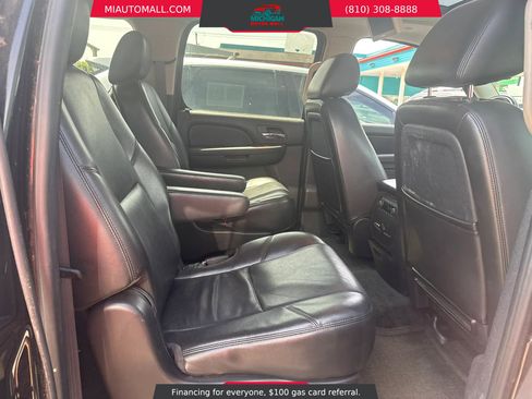 Used 2011 Chevrolet Suburban LTZ AWD/4WD image 20