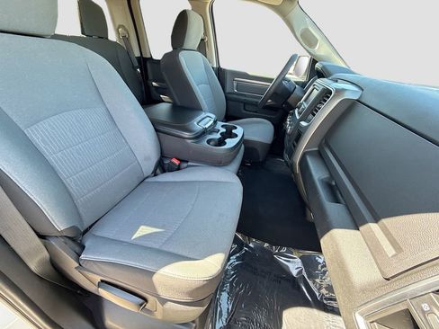 Used 2024 RAM 1500 Classic SLT AWD/4WD image 14