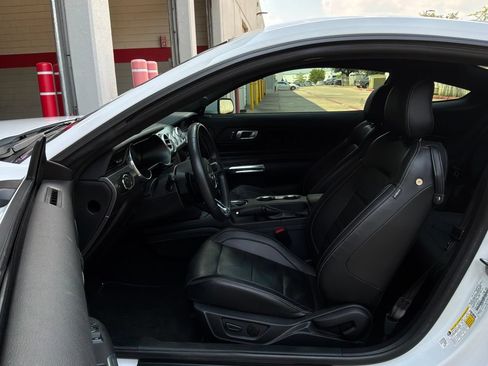 Used 2021 Ford Mustang GT Premium w/ GT Performance Package RWD image 12