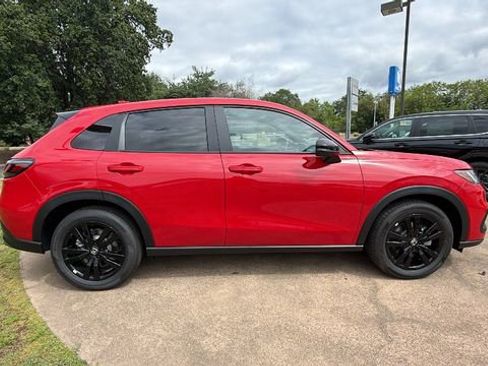 New 2027 Honda HR-V Sport image 3