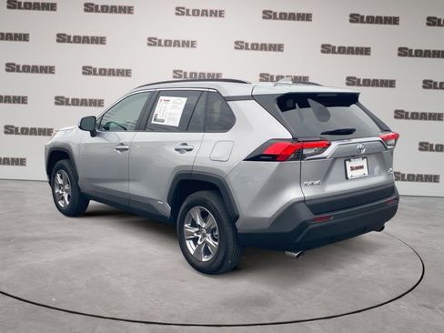 Used 2025 Toyota RAV4 XLE AWD/4WD image 3