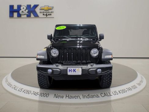 Used 2021 Jeep Wrangler Sport AWD/4WD image 2