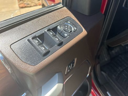 Used 2017 Ford F150 King Ranch w/ Equipment Group 601A Luxury AWD/4WD image 19
