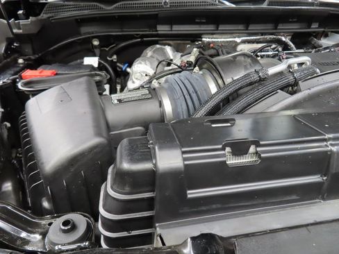 Used 2025 GMC Sierra 2500 AT4X w/ AT4X AEV Edition image 32