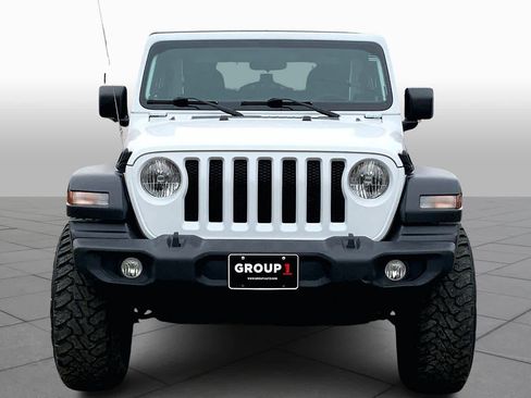 Used 2023 Jeep Wrangler Sport image 3