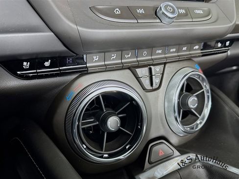 Used 2017 Chevrolet Camaro SS image 20