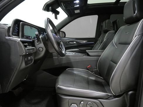 Used 2023 Cadillac Escalade Sport AWD/4WD image 12