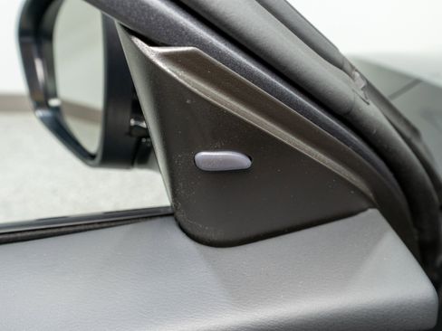 Used 2025 Nissan Altima 2.5 SR image 13