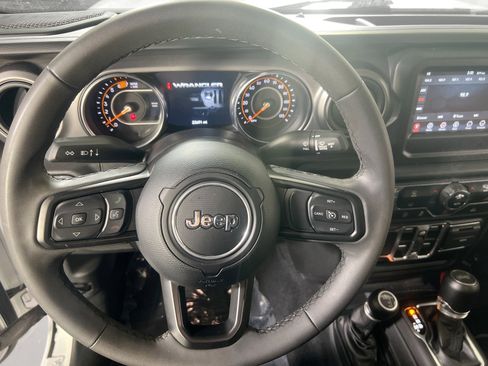 Used 2023 Jeep Wrangler Sport S image 11