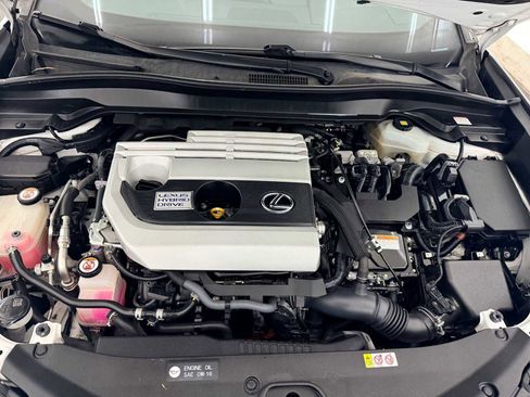 Used 2019 Lexus UX 250h w/ Premium Package image 14