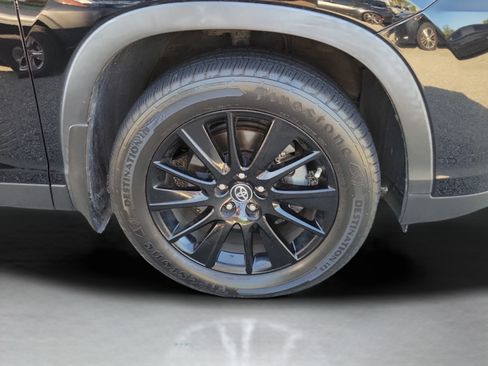 Used 2019 Toyota Highlander SE AWD/4WD image 15