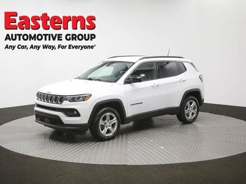 Used 2024 Jeep Compass Latitude AWD/4WD image 56
