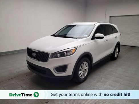 Used 2018 Kia Sorento FWD image 1