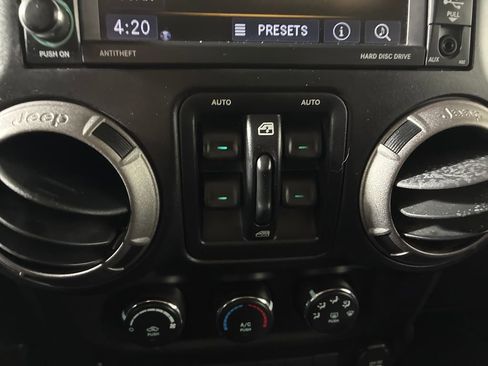 Used 2015 Jeep Wrangler Unlimited Sport w/ Quick Order Package 24S image 32