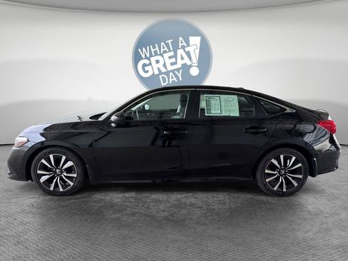 Used 2024 Honda Civic EX image 7