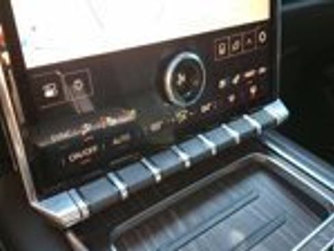 Used 2025 GMC Sierra EV Denali image 9