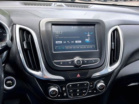 Used 2018 Chevrolet Equinox LT AWD/4WD image 26