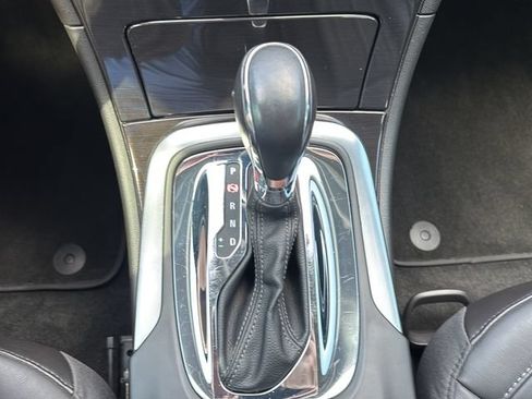 Used 2017 Buick Regal Sport Touring FWD image 24