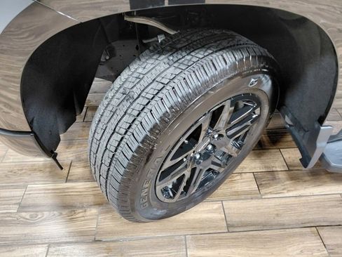 Used 2025 Chevrolet Silverado 1500 RST w/ Dark Appearance Package image 27