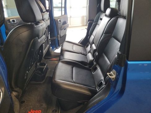 Certified 2023 Jeep Gladiator Mojave w/ Cold Weather Group image 28