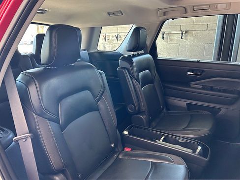 Used 2023 Nissan Pathfinder SL w/ SL Premium Package image 33