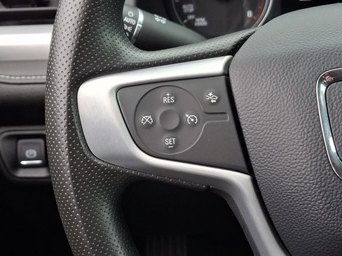 Certified 2023 GMC Acadia SLE w/ Driver Convenience Package image 23