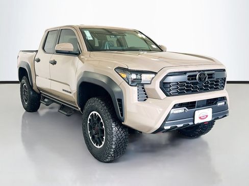 New 2026 Toyota Tacoma TRD Off-Road AWD/4WD image 3
